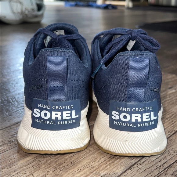 Sorel Women's Out N About III Low Waterproof Sneakers - Picture 6 of 8